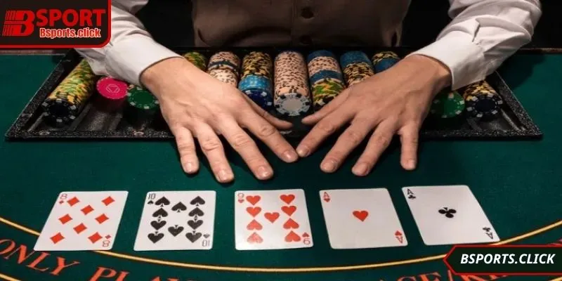 Phỏm đòi hỏi trí tuệ, khả năng tính toán những tổ hợp mạnh